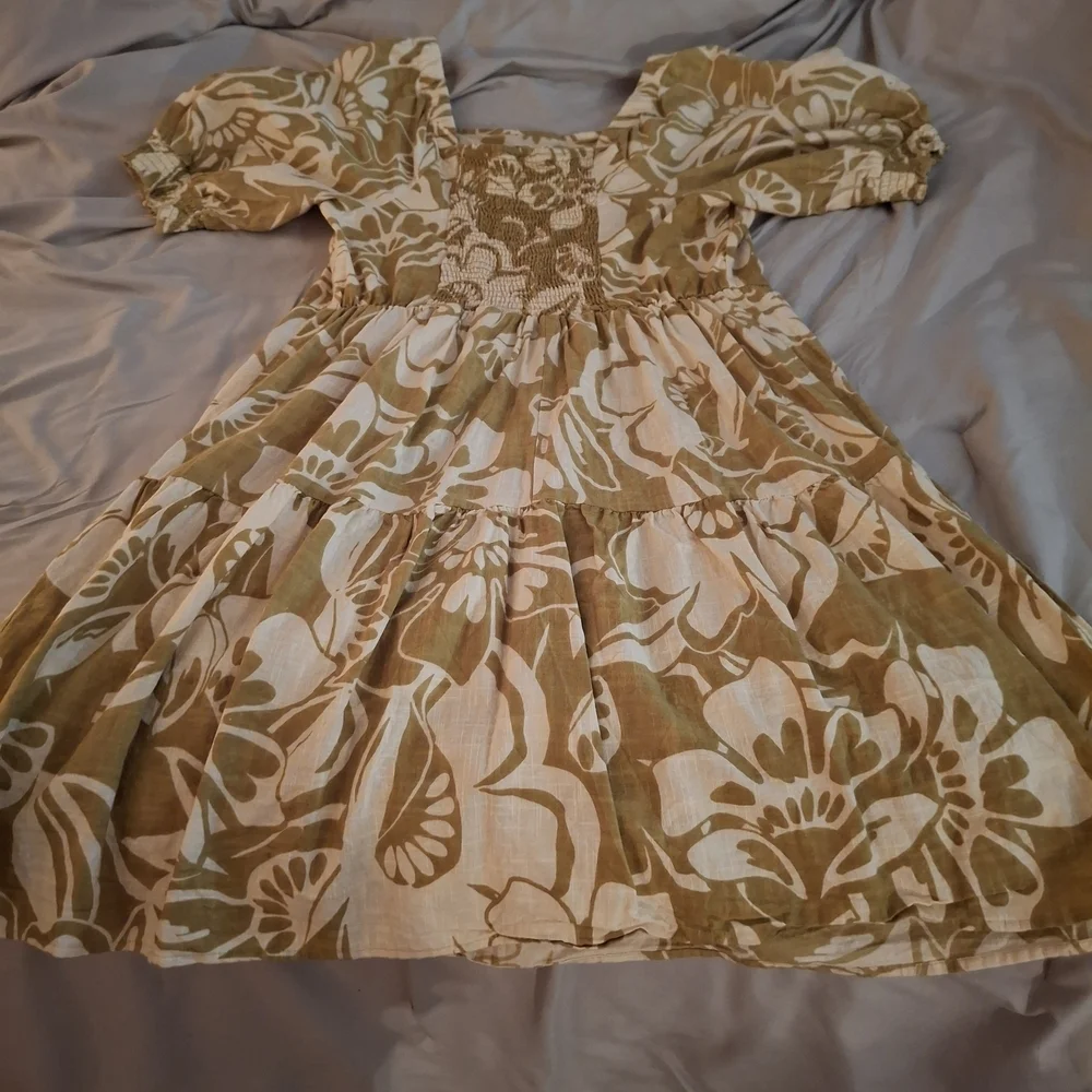 Mlle Gabrielle Women's Cream and Green Floral Mini Dress
